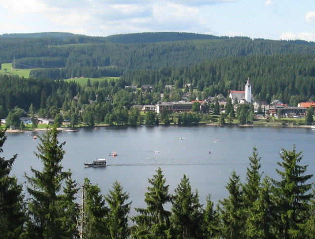 Piękne miejsca w Niemczech: jezioro Titisee