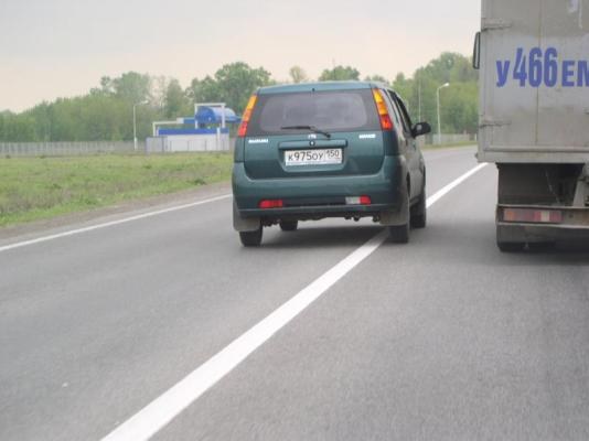 Co to jest wyprzedzanie i co jest uważane za naruszenie przepisów ruchu drogowego